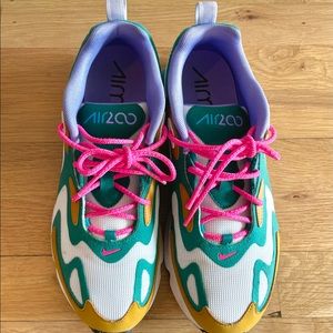 Nike Air Max 200 in Mystic Green